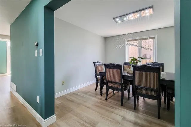 Additional image 16 of 55 Alexsia Crt