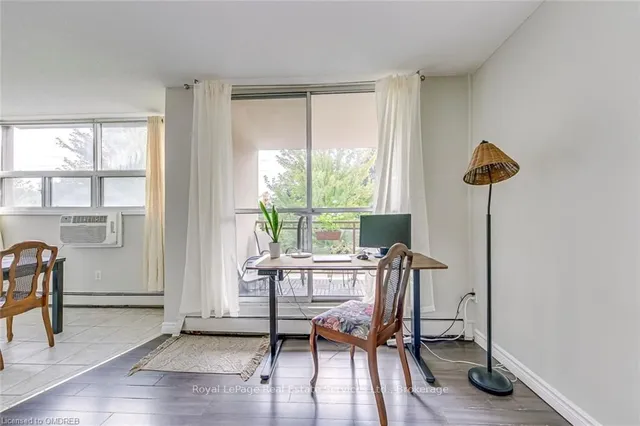 Additional image 12 of 1950 MAIN St Unit 204