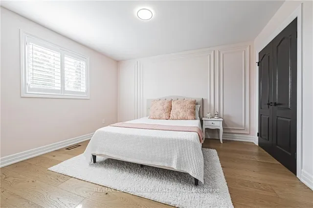 Additional image 34 of 14 Dolphin Pl