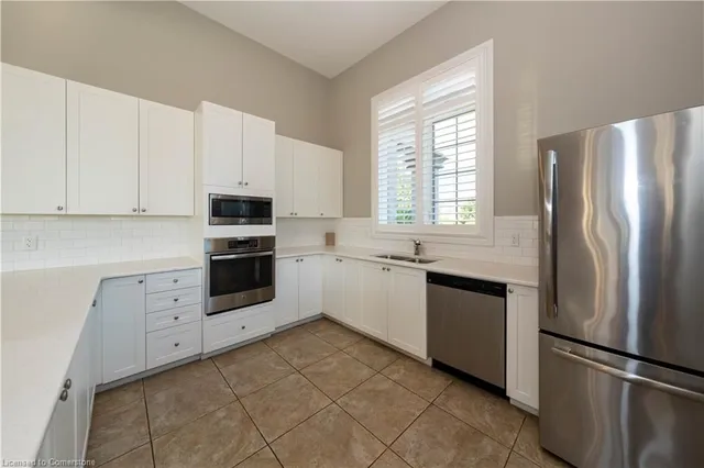 Additional image 23 of 1440 Main St St