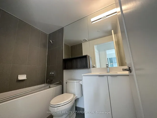 Additional image 8 of 135 Lower Sherbourne St Unit 418 W