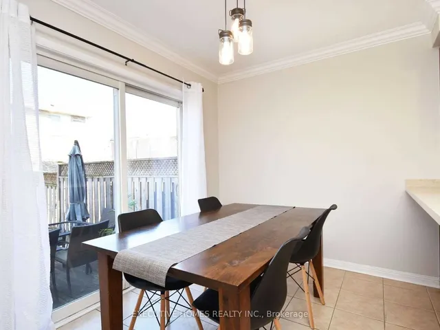 Additional image 9 of 1058 Bowring Cres