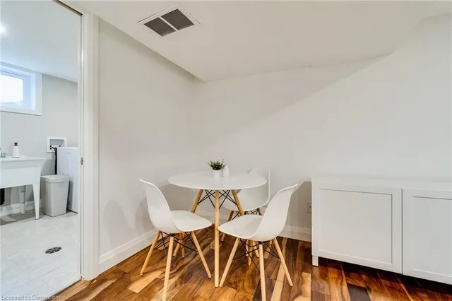 Additional image 47 of 685 Iroquois Ave