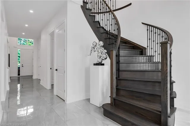 Additional image 6 of 18 Legacy Lane