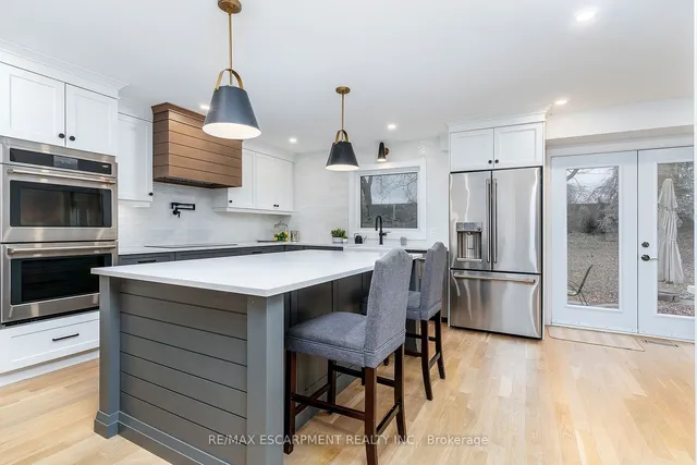 Additional image 5 of 379 Devonshire Terr