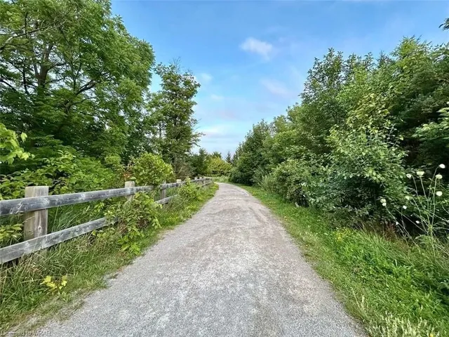 Additional image 37 of 5240 Dundas St Unit 203