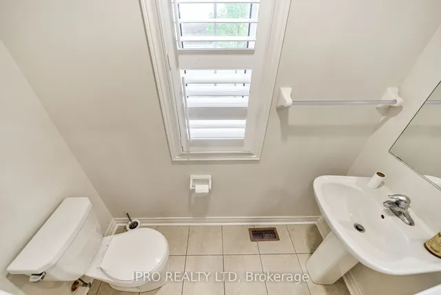 Additional image 11 of 566 BESSBOROUGH Dr
