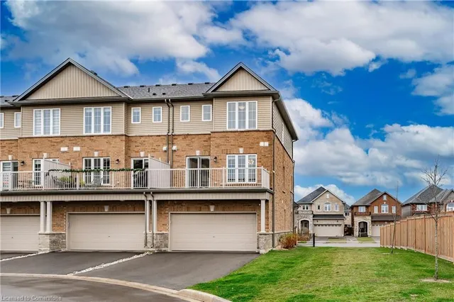 Primary image of 271 Dalgleish Trail