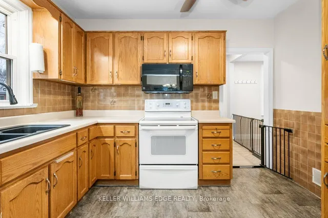 Additional image 9 of 678 Brighton Ave