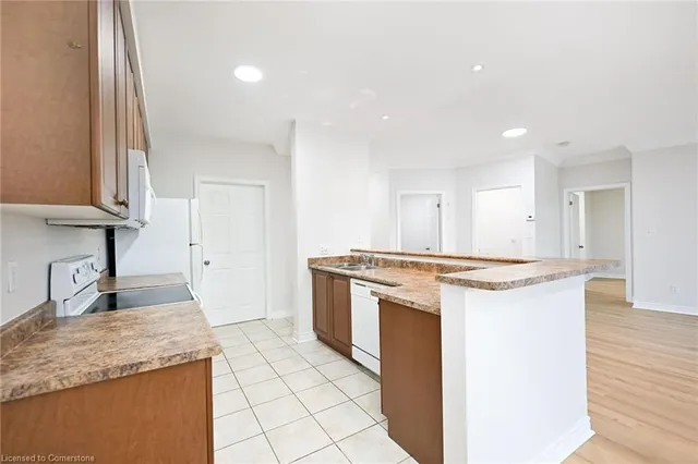 Additional image 12 of 443 Centennial Forest Dr Unit 213