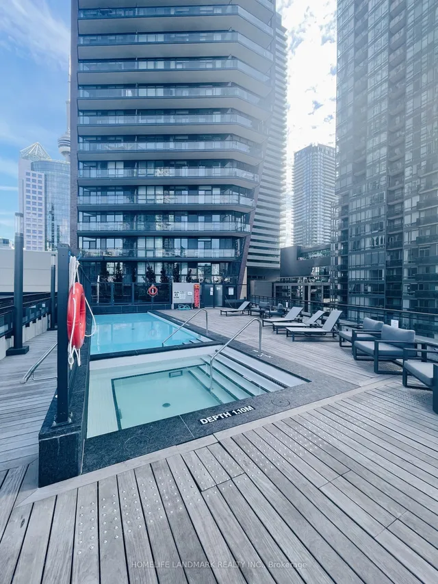 Additional image 18 of 99 John St Unit 1701