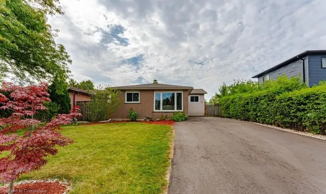 Additional image 22 of 30 Larch St