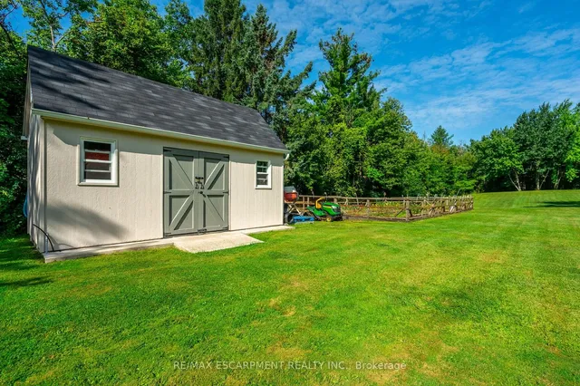 Additional image 29 of 2159 Britannia Rd