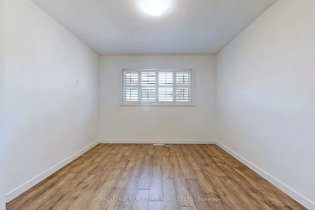 Additional image 16 of 4 Mcmaster Ave