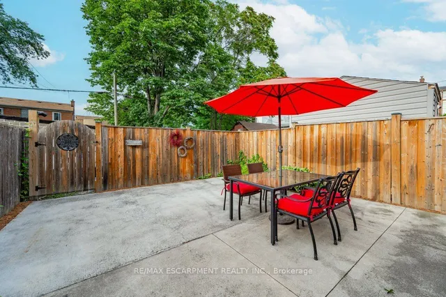 Additional image 37 of 63 Beechwood Ave