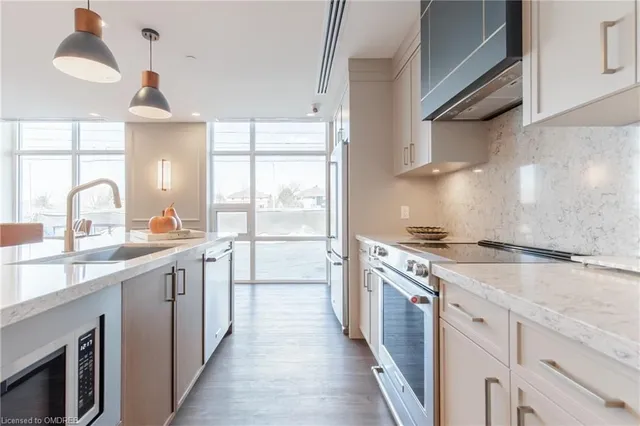 Additional image 41 of 450 Dundas St Unit 702