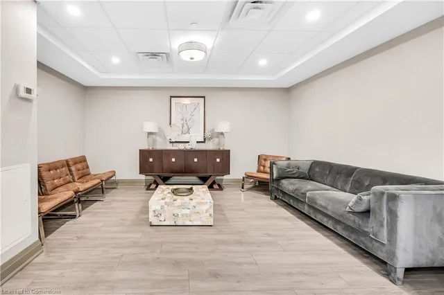 Additional image 29 of 101 Shoreview Pl Unit 222