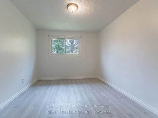 Additional image 17 of 156 Gordon Drummond Ave