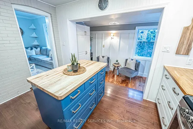 Additional image 22 of 112 Court St