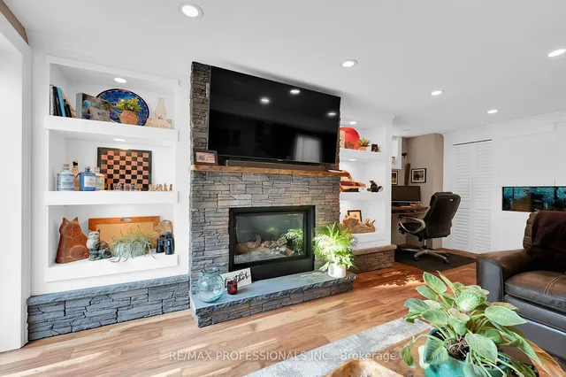 Additional image 22 of 80 Townsend Ave