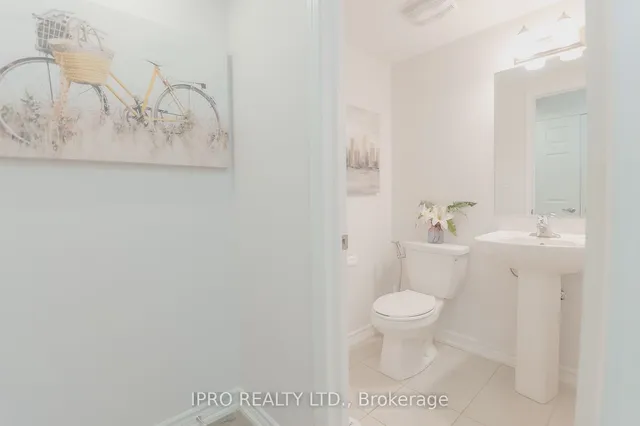 Additional image 4 of 992 Balsam Crt