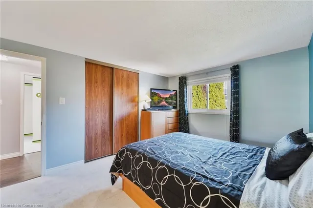 Additional image 19 of 8 Muscot Dr