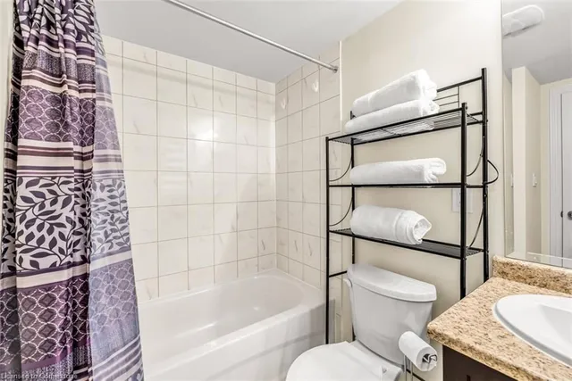 Additional image 19 of 383 Dundas St Unit 69