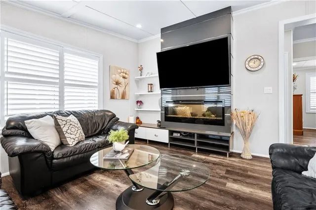 Additional image 18 of 4449 MILBUROUGH Line Unit 8 Poplar St