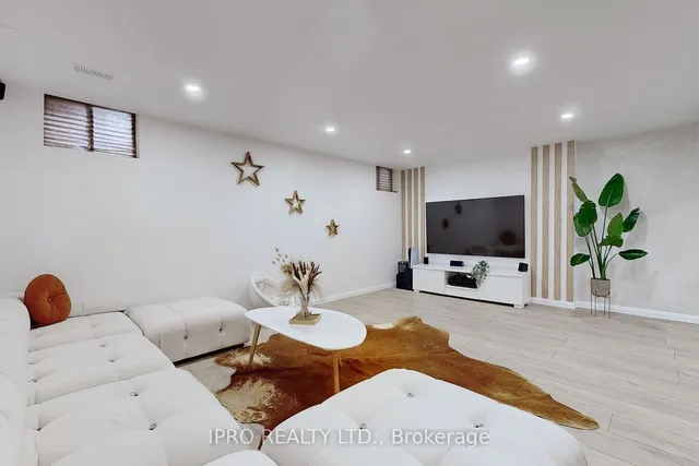 Additional image 31 of 35 Midhurst Hts Unit 30