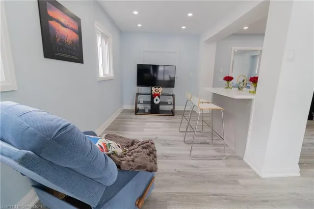 Additional image 7 of 82 Shelby Ave