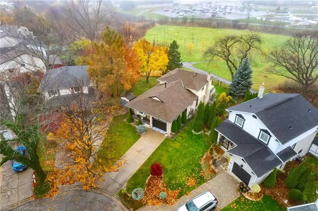 Additional image 38 of 46 Vesper Crt