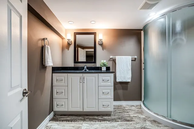 Additional image 27 of 16 Durham Rd