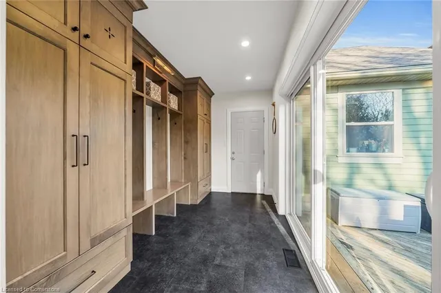 Additional image 17 of 73 Valley Rd