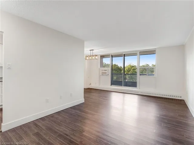 Additional image 20 of 1966 Main St Unit 1106