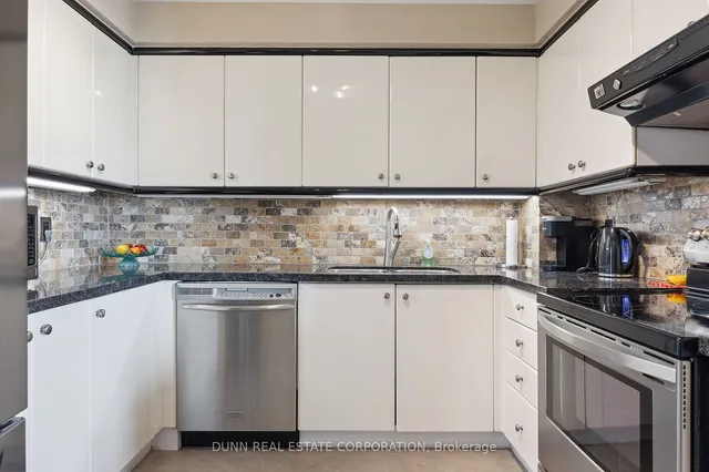 Additional image 18 of 2285 Lake Shore Blvd Unit 1014