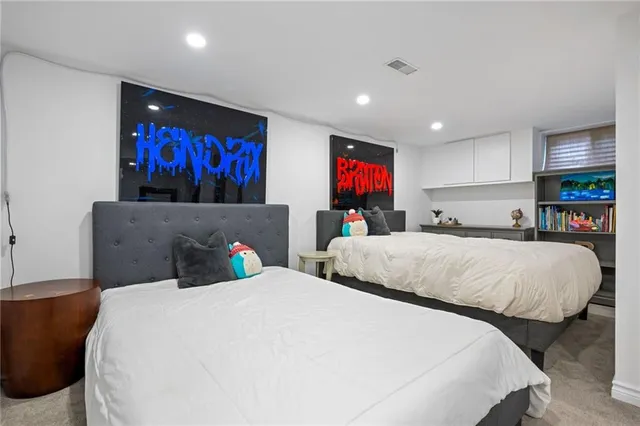 Additional image 34 of 2227 DEYNCOURT Dr