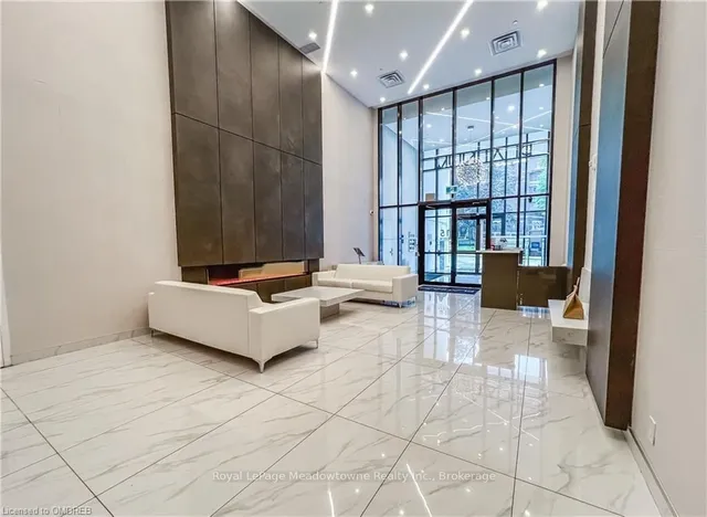 Additional image 20 of 15 QUEEN St Unit 1106