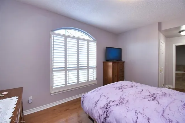 Additional image 19 of 3000 Creekside Dr Unit 604