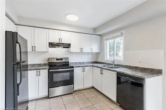 Additional image 19 of 1780 Lampman Ave