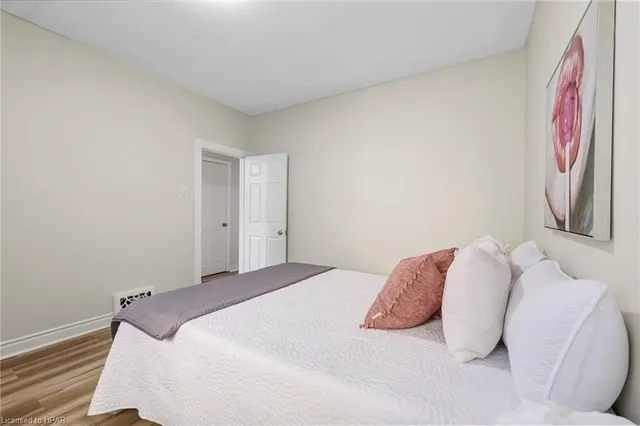 Additional image 10 of 1 Milton Ave