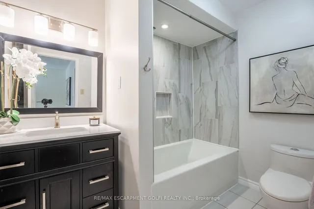 Additional image 23 of 54 Goldcrest Dr