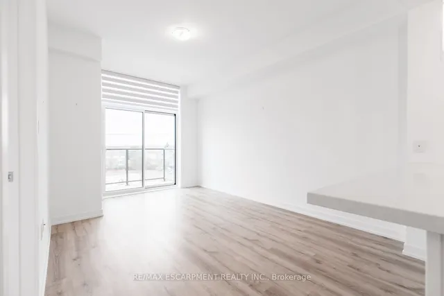 Additional image 21 of 450 Dundas St Unit 407