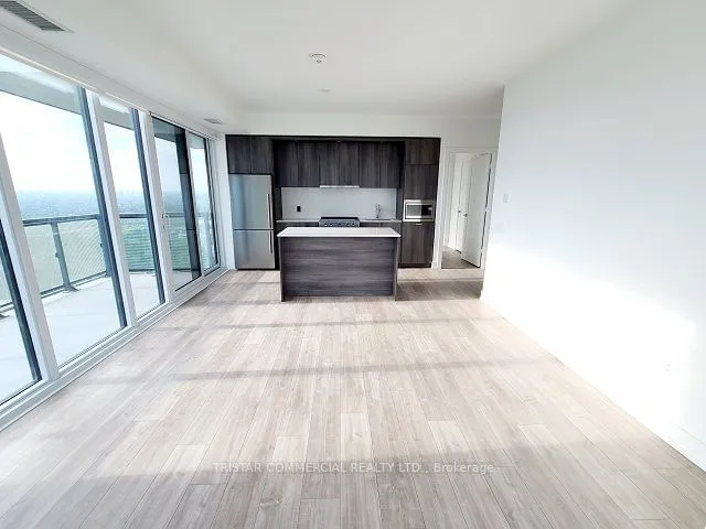 Additional image 8 of 30 Inn On The Park Dr Unit 3910