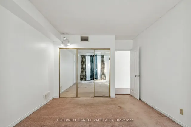 Additional image 18 of 77 Harbour Sq Unit 406