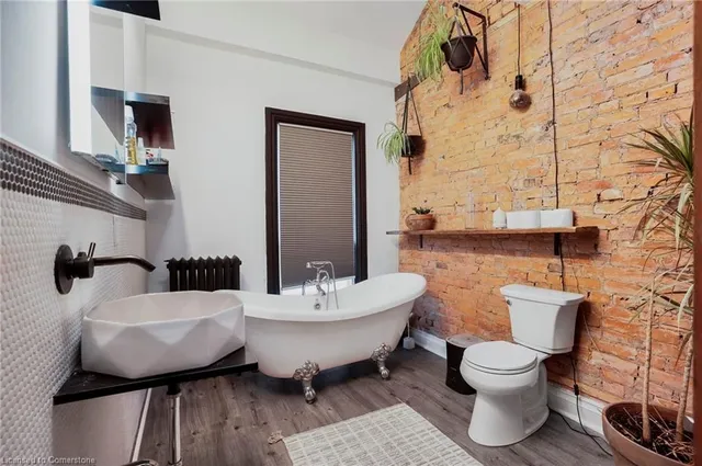 Additional image 16 of 136 East Ave