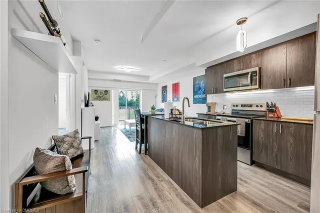 Additional image 5 of 16 Markle Cres Unit 303