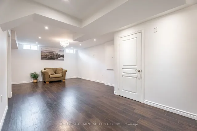 Additional image 30 of 71 Chamomile Dr