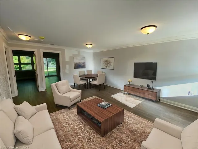 Additional image 3 of 40 Szollosy Cir