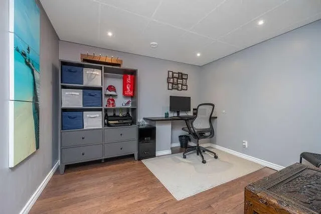 Additional image 37 of 1523 RUSHOLME Cres