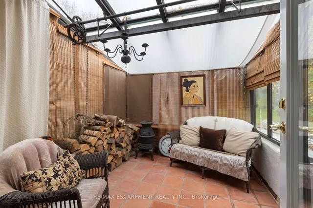 Additional image 33 of 53 Lovers Lane